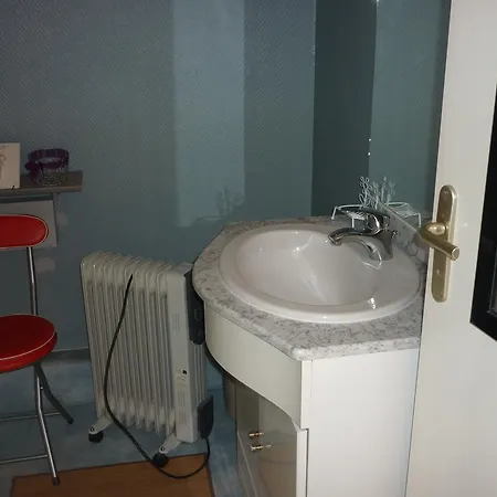 Les Champs Apartment *
